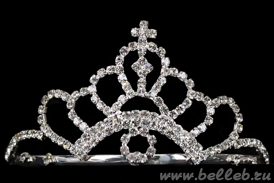 яркая стразовая диадема (корона, тиара) серебристого цвета  №370
