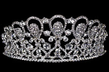 380 высокая серебристая диадема, украшенная стразами, купить в москве