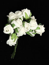украшения для волос, белые некрупные розы на гибкой ножке в прическу