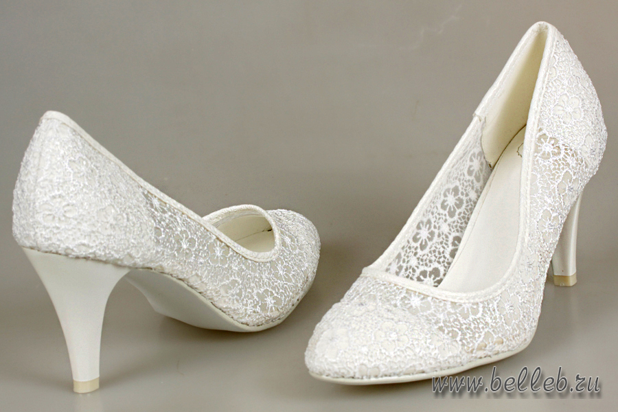 кружевные свадебные туфли  молочного цвета на среднем каблуке  №85