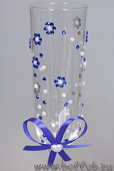 свадебные бокалы с белым и синим декором арт. 30052